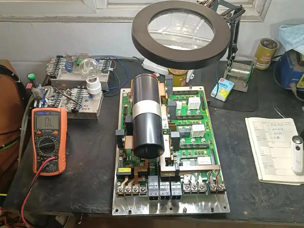 您還在為伺服驅動器故障而煩惱？選擇我們，就是選擇專業與高效！