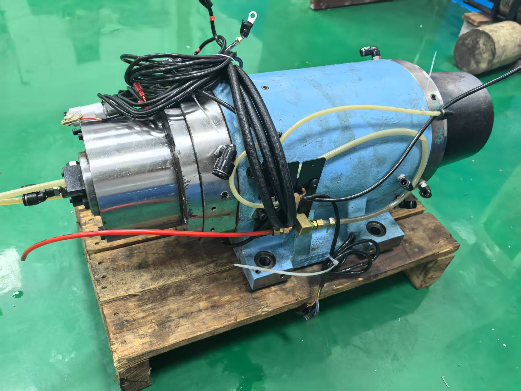 專業(yè)國外進(jìn)口主軸維修廠家在維修時(shí)需要注意的問題